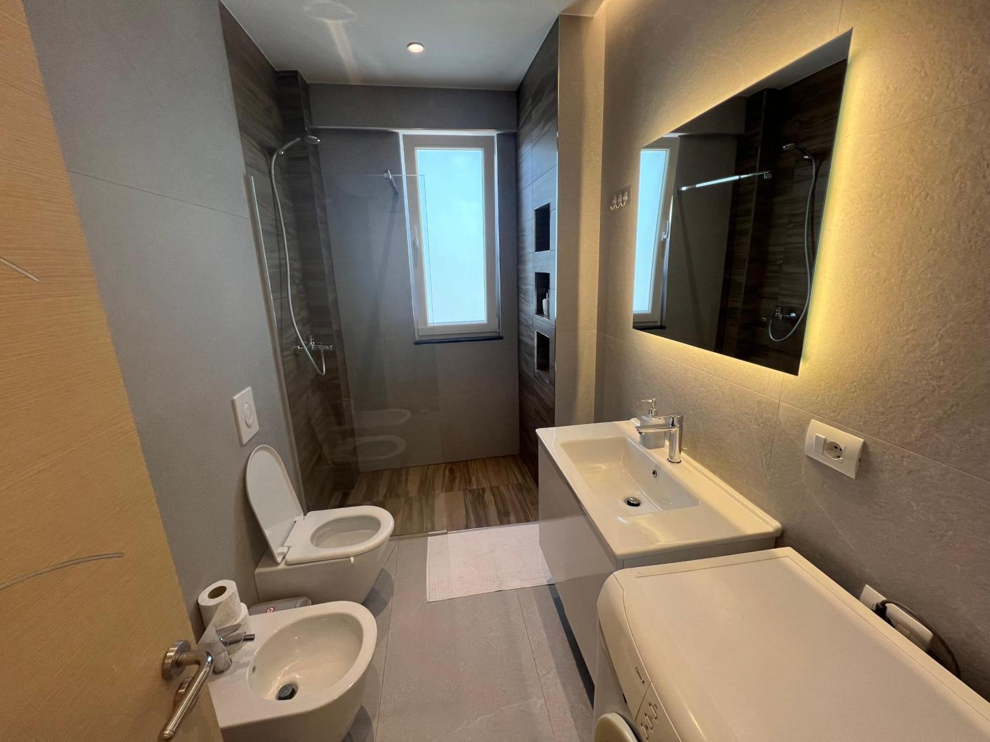 City Center Suite Тирана Екстер'єр фото